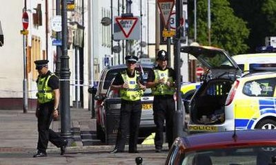 英國出租車司機(jī)沿途槍殺路人致13死25傷(組圖)