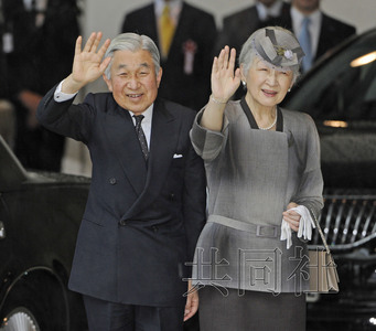 日本天皇夫婦時隔八年再訪沖繩將赴和平祈愿堂