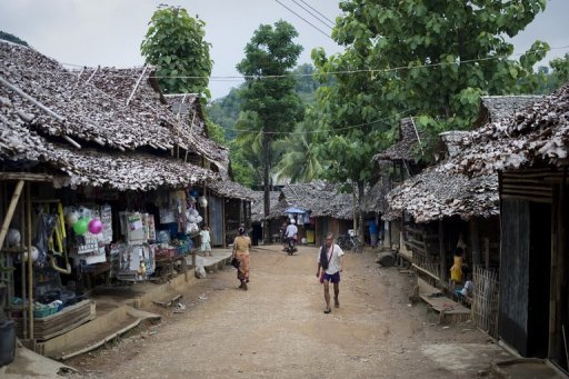 泰國難民營大火已致45人死數(shù)百住宅被燒為灰燼