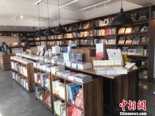 平遙國際電影展開幕日山西首家電影主題書店亮相