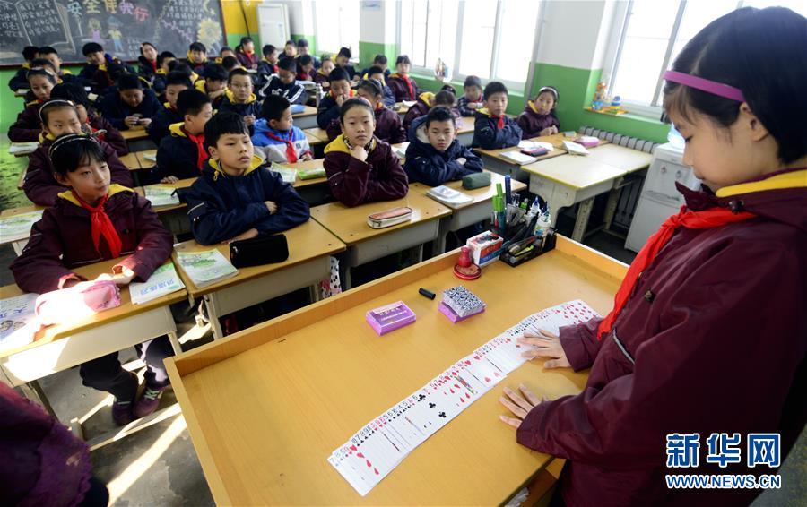 #（晚報）（2）濟(jì)南10歲女孩獲得“世界記憶大師”稱號